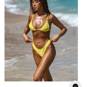 LaHana xl piper triangle bikini top in pine lime never worn adjustable